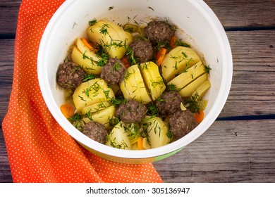 Stewed Potatoes With Meatballs In The Crock-pot