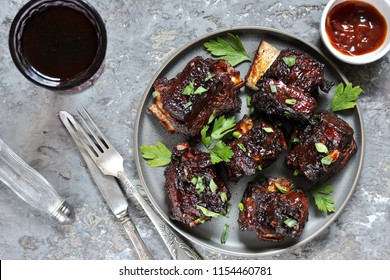 STICKY BEEF SHORT RIBS. Sweet BBQ 