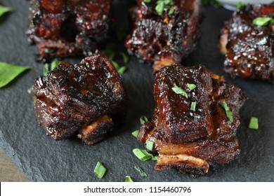 STICKY BEEF SHORT RIBS. Sweet BBQ 