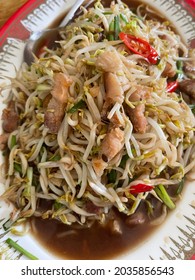 Stir Fried Bean Sprouts With Pork Belly