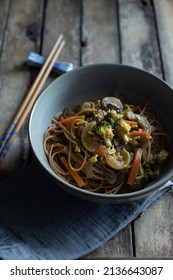 Stir Fried Vegetables With Spagetti Noodle