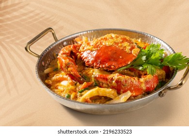 Stir-Fried Crab in Curry Powder, yellow curry, Asian Food.