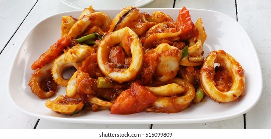 374 Stir Fried Squid With Thai Chili Paste Images, Stock Photos ...