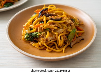 stir-fried yakisoba noodles with vegetable in vegan style - Vegan and vegetarian food style