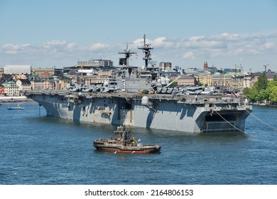 STOCKHOLM, SWEDEN JUNE 5, 2022: USS Kearsarge Leaving Stockholm.