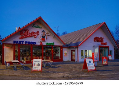 Stockholm, Sweden March 16, 2021 A Fast Food Restaurant At A Truck Stop On The E4 Highway At Night.