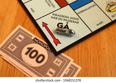 monopoly starting money