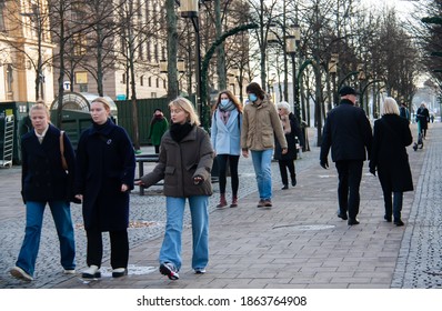 Stockholm-Sweden - November 2020: A View On The Brigid Nilsson Alley And Walking People In The Kungsträdgården Park During Pandemic Of Coronavirus. Selected Focus.