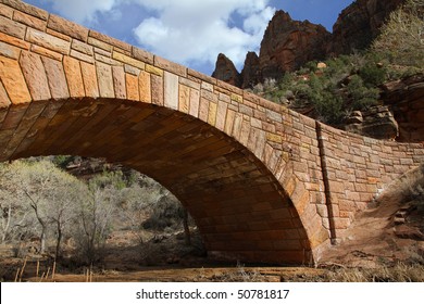 Stone arch bridge in Zion National Park