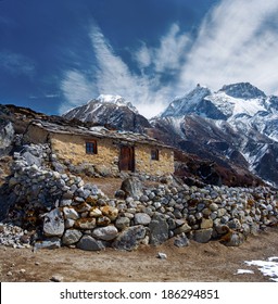 Stone cabin in the mountain, along the trail to Mount Everest Base Camp, Nepal Himalaya 