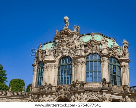 Stone carving process for the creation of statues and allegorical figures in the Zwinger Palace