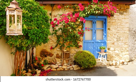 95,510 Old Doors Flowers Images, Stock Photos & Vectors | Shutterstock