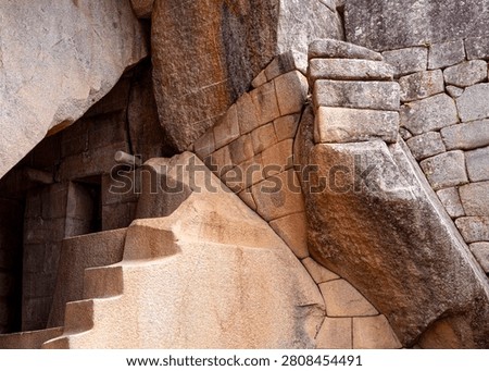 Stone Logic: Where Ancient Geometry Meets Living Mountain Stonework (Machu Picchu, Peru: 04-may-2009)