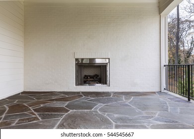 Imagenes Fotos De Stock Y Vectores Sobre Deck Patio Firwplace