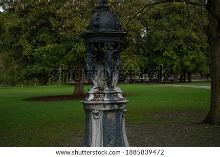 Similar – Foto Bild Stadtpark Tourismus