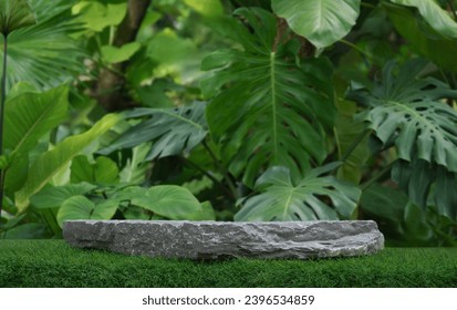 Piso podio mesa piedra