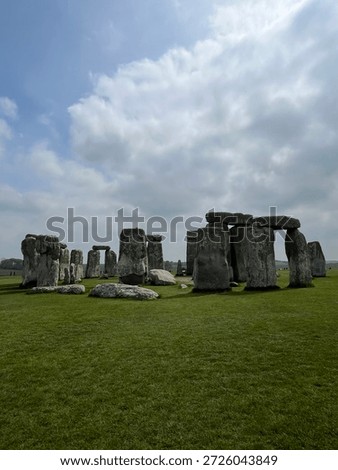 Stonehenge in a cloud day 