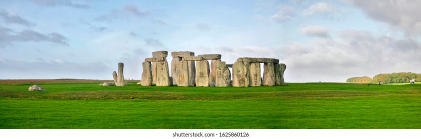 Stonehenge, Prehistoric Monument In Salisbury England