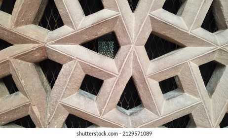 Stone's Mesh Window Made Of Mughal Dynasty. Ornament Lattice Window In Allahabad India

