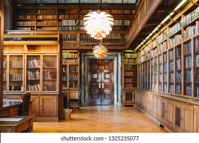 Old Library Interior Images Stock Photos Vectors Shutterstock