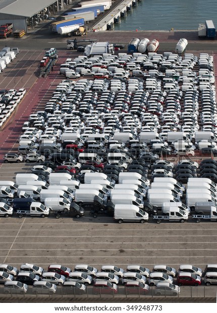 Storage cars  in the\
commercial harbor