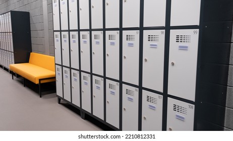 Storage Cells For Personal Belongings. Key-type Safe Storage Cabinet For Sports Centers, Storage Cabinet. A Numbered Storage Box In A Public Place. Cells With Metal Locks, Key With Number