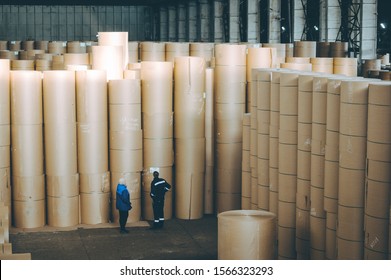 storage paper carton paper factory many bobbin