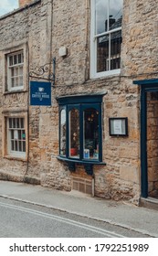 Stow-on-the-Wold, UK - July 10, 2020: Sign And Exterior Of The New England Coffee House In Stow-on-the-Wold, A Market Town In Cotswolds, UK, Build On Roman Fosse Way.