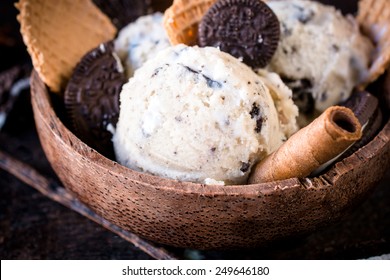 Stracciatella Homemade Ice Cream And Cookies In The Wooden Bowl,selective Focus