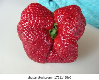 Strawberry Booty