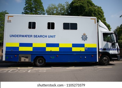 Stratford Upon Avon Warwickshire England May 2018 Underwater Search Unit Mobile Police Scuba Diving Team Parked At Roadside Outside Royal Shakespeare Theatre Whilst Searching For A Body In The River