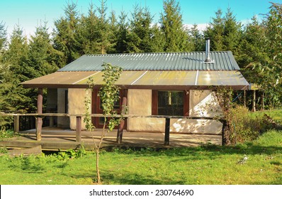 Straw Bale House Images Stock Photos Vectors Shutterstock