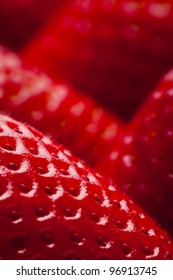 Erdbeeren-Beeren einzeln auf weißem Hintergrund