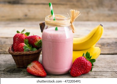 Strawberry And Banana Smoothie In The Jar