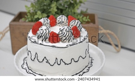 Strawberry cake home made with cream