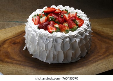 Strawberry Cake With Whipped Cream