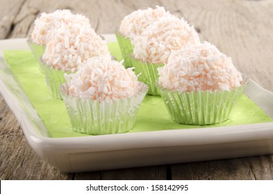 Strawberry Champagne Truffle With Coconut Flakes In Mini Cup Cake Case