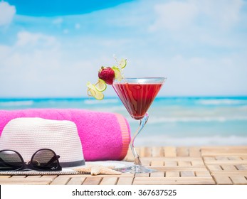  Strawberry Daiquiri Cocktails On The Beach