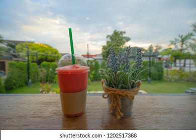 Strawberry Frappuccino Smoothie