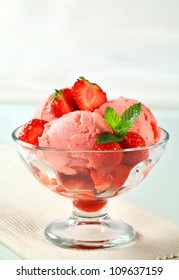 Strawberry Ice Cream Sundae