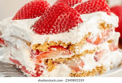 Strawberry Icebox Cake-I don’t even know where to begin with how amazingly delicious and easy this Strawberry Icebox Cake ..