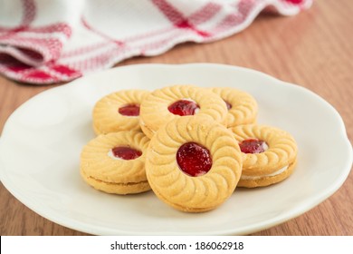 13,164 Strawberry jam sandwich Images, Stock Photos & Vectors ...