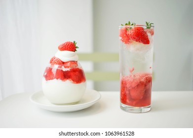 strawberry milk yogurt and strawberry juice smoothie