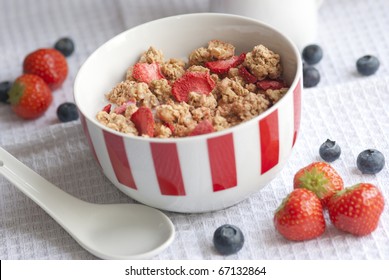 Strawberry Oat Clusters With Real Strawberry Pieces