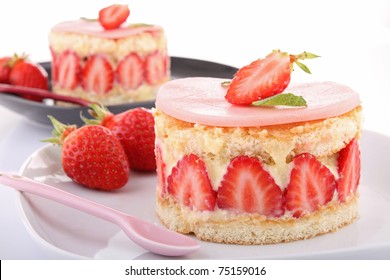 Fraisier Gateau Images Stock Photos Vectors Shutterstock