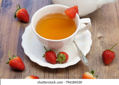 Strawberry Tea With Strawberry