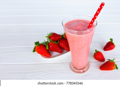 Three Fruit Smoothies Shakes Straws Garnishes Stock Photo 259072829 ...