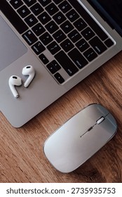 Streamlined and ready for action. Finding the perfect balance between work and lifestyle with a clutter-free desk and my favorite digital essentials.