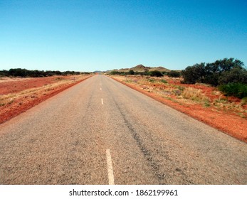 Street In The Australian Desert, Road Traffic In The Outback