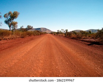 Street In The Australian Desert, Road Traffic In The Outback